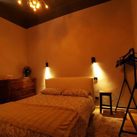 Curt Da Beta - Casa Vacanze Con Giardino In Corte Del XVIII Secolo Malnate Dış mekan fotoğraf