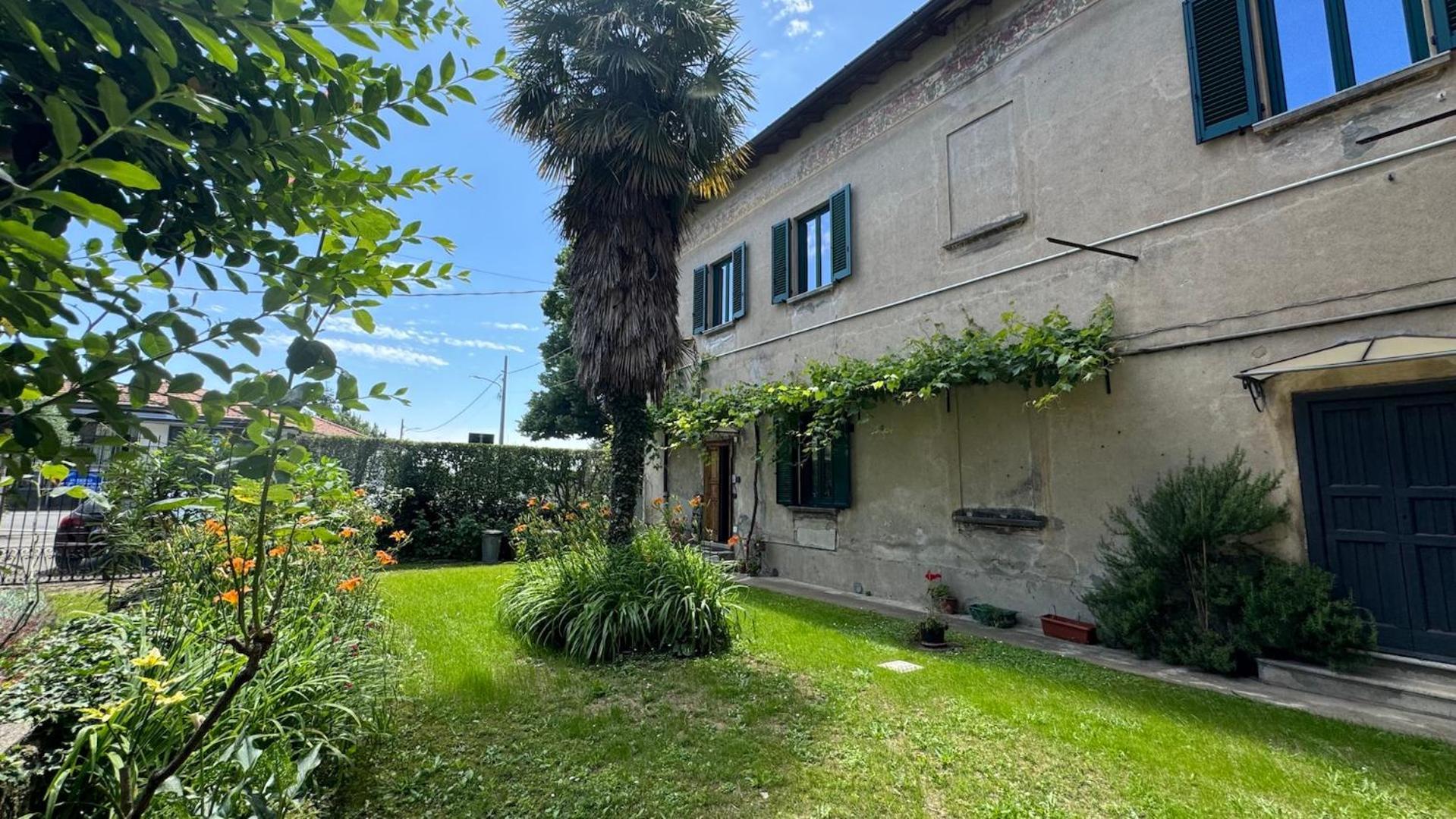 Curt Da Beta - Casa Vacanze Con Giardino In Corte Del XVIII Secolo Malnate Dış mekan fotoğraf